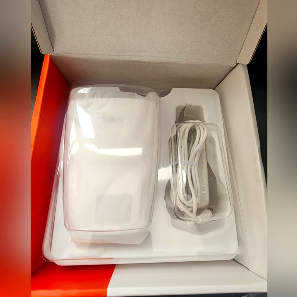 Silk'n beautiful Technology hair removal system (NEW)